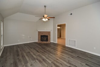 5808 Shiloah Cove S in Olive Branch, MS - Building Photo - Building Photo