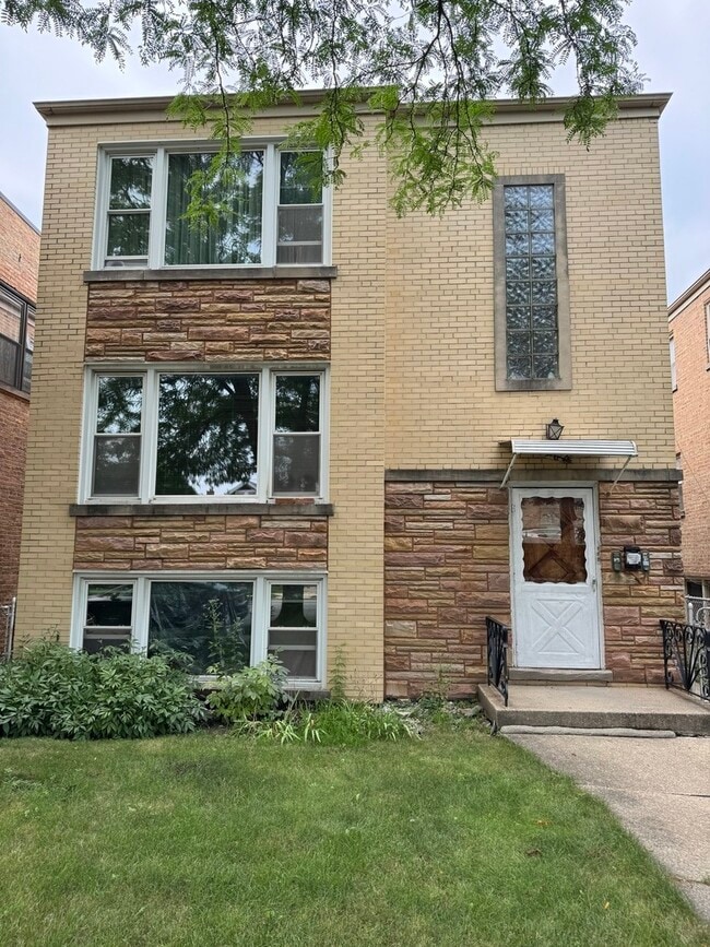 property at 5452 N Central Ave