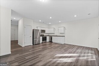 1002 Paddington Dr in Cartersville, GA - Building Photo - Building Photo