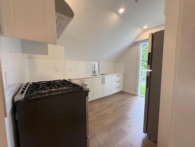 12317 Beecher St in Surrey, BC - Building Photo - Building Photo