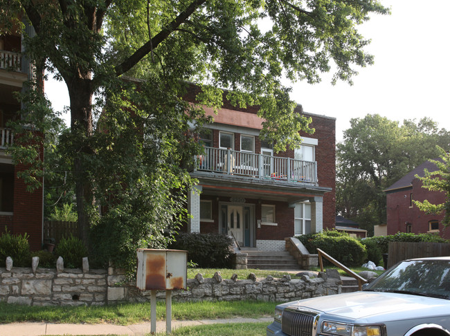 3220 E 10th St in Kansas City, MO - Foto de edificio - Building Photo