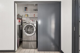 6711 Vanlynn Ln in Houston, TX - Building Photo - Building Photo