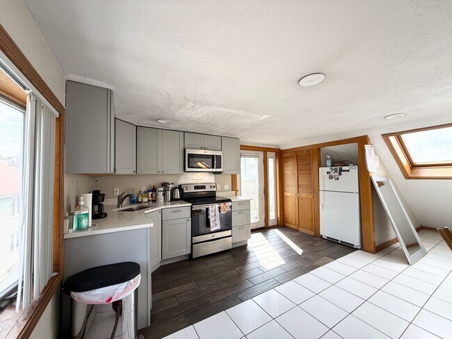 28-30-30 Templeton Pkwy in Watertown, MA - Building Photo - Building Photo