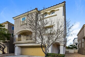 9352 Roping Cowboy Ave in Las Vegas, NV - Foto de edificio - Building Photo