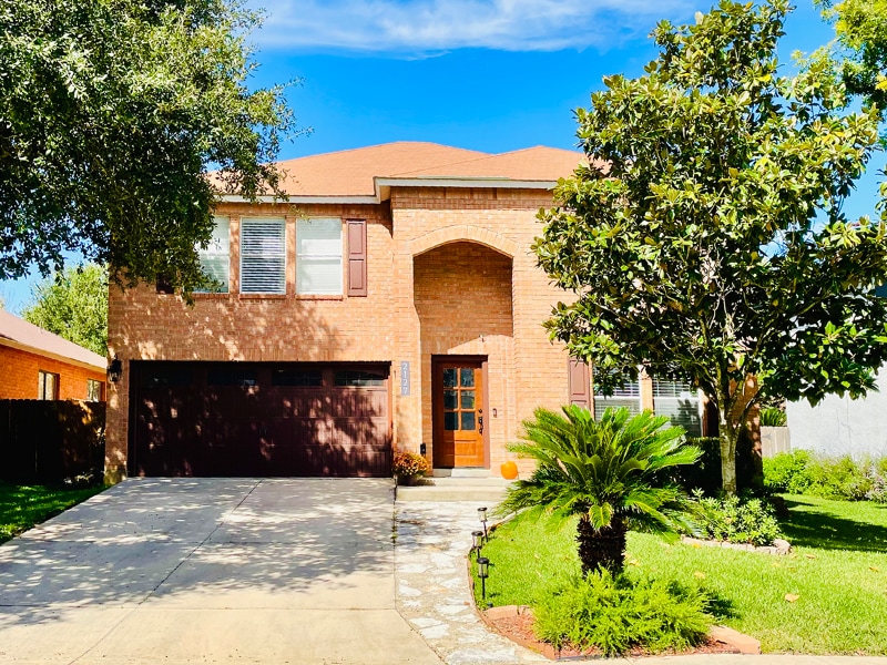 2127 Encanto Ridge in San Antonio, TX - Building Photo