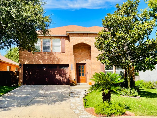 2127 Encanto Ridge