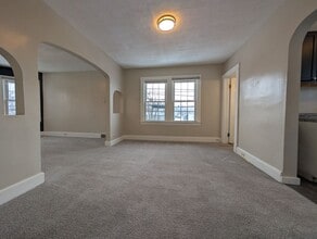 1476 W 107th St in Cleveland, OH - Building Photo - Building Photo