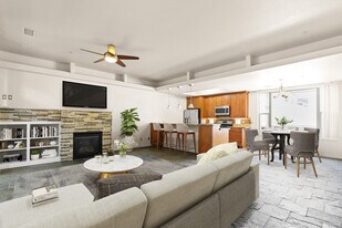 Brownstone Manor in Denver, CO - Building Photo