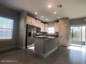 13991 Molina Dr in Jacksonville, FL - Building Photo - Building Photo