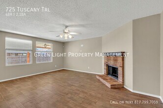 725 Tuscany Trail in Fort Worth, TX - Building Photo - Building Photo