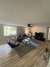 403 Palomino Ct in Lagrange, OH - Foto de edificio - Building Photo