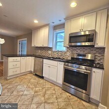 5817 5th St S in Arlington, VA - Building Photo - Building Photo
