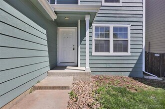 16245 E Phillips Dr in Englewood, CO - Building Photo - Building Photo