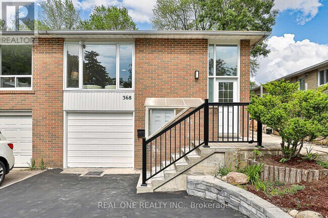 368 Hollyberry Trail in Toronto, ON - Building Photo - Building Photo