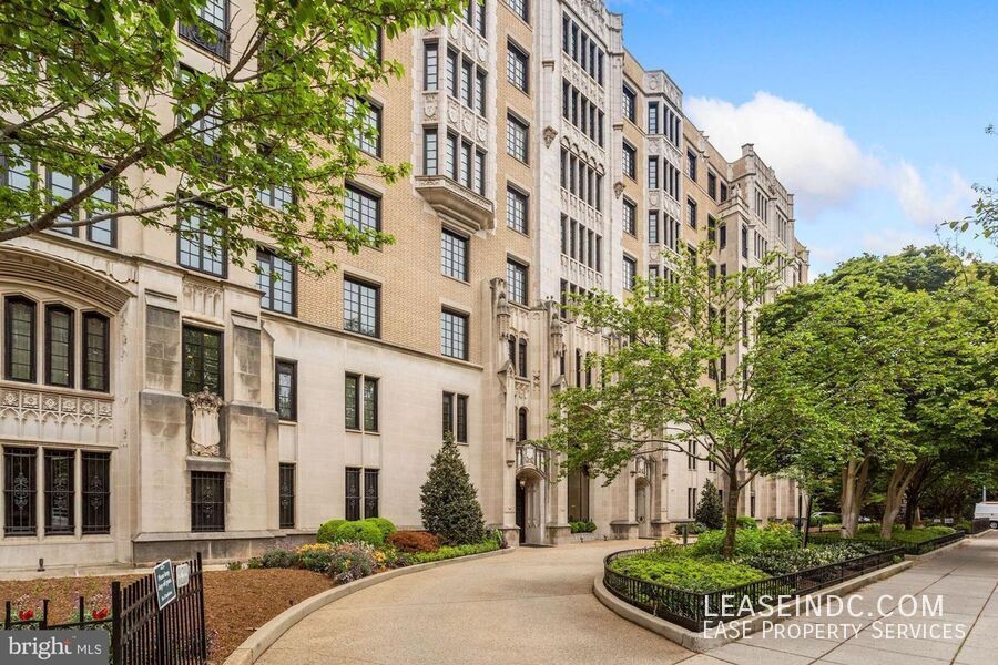 1701 16th St NW in Washington, DC - Building Photo