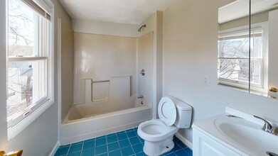 27 Kelley Ct, Unit 3 in Boston, MA - Foto de edificio - Building Photo