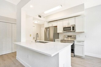 11012 Legacy Dr in Palm Beach Gardens, FL - Foto de edificio - Building Photo