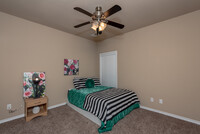 3604 Kenyon Dr photo'