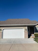 325 E 100 S in Kaysville, UT - Building Photo