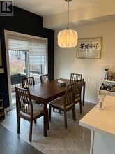 3068 Cascade Common in Oakville, ON - Building Photo - Building Photo