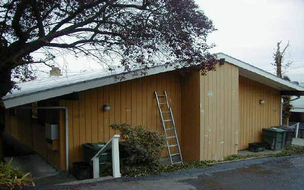 3421 23rd Ave W in Seattle, WA - Foto de edificio - Building Photo