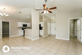 1066 Fayette Ave in Lehigh Acres, FL - Building Photo - Building Photo