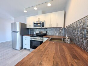 1108 W San Antonio St in Marfa, TX - Building Photo - Building Photo