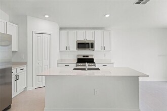 1993 Sarah St in Winter Haven, FL - Building Photo - Building Photo