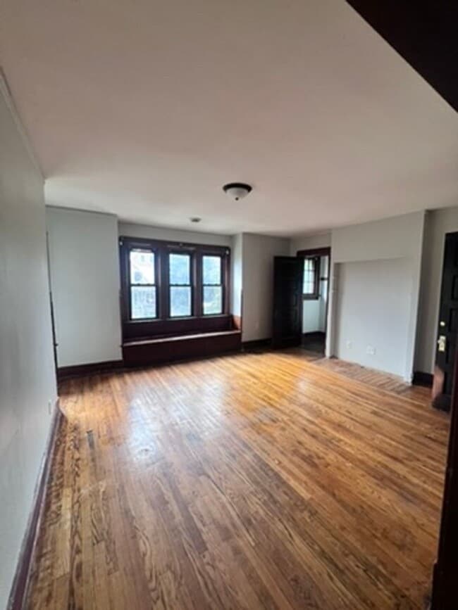 property at 812-814-814 S 30th St
