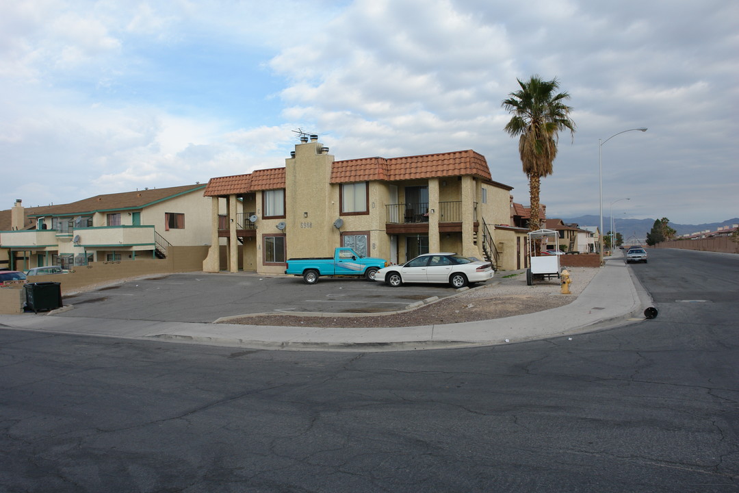 Sierra Sunrise in Las Vegas, NV - Foto de edificio