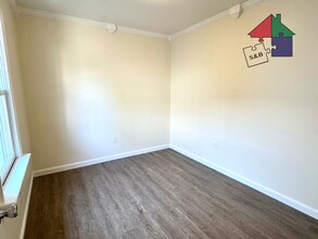 214-216 Pine St, Unit B in Burlington, VT - Building Photo - Building Photo