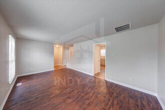 4459 N Mitthoefer Rd in Indianapolis, IN - Building Photo - Building Photo