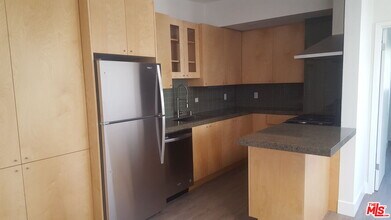 3527 Dunn Dr in Los Angeles, CA - Building Photo - Building Photo