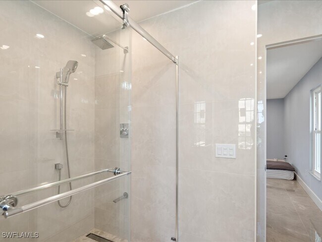 property at 220 39th Ave NW