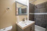 111 W Edgevale Rd photo'