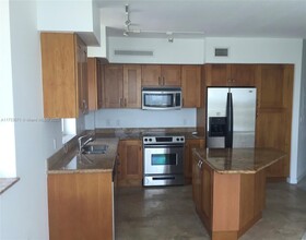 1745 E Hallandale Beach Blvd in Hallandale Beach, FL - Building Photo - Building Photo