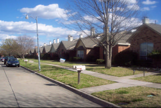 Hilltop Townhomes in Plano, TX - Building Photo - Building Photo