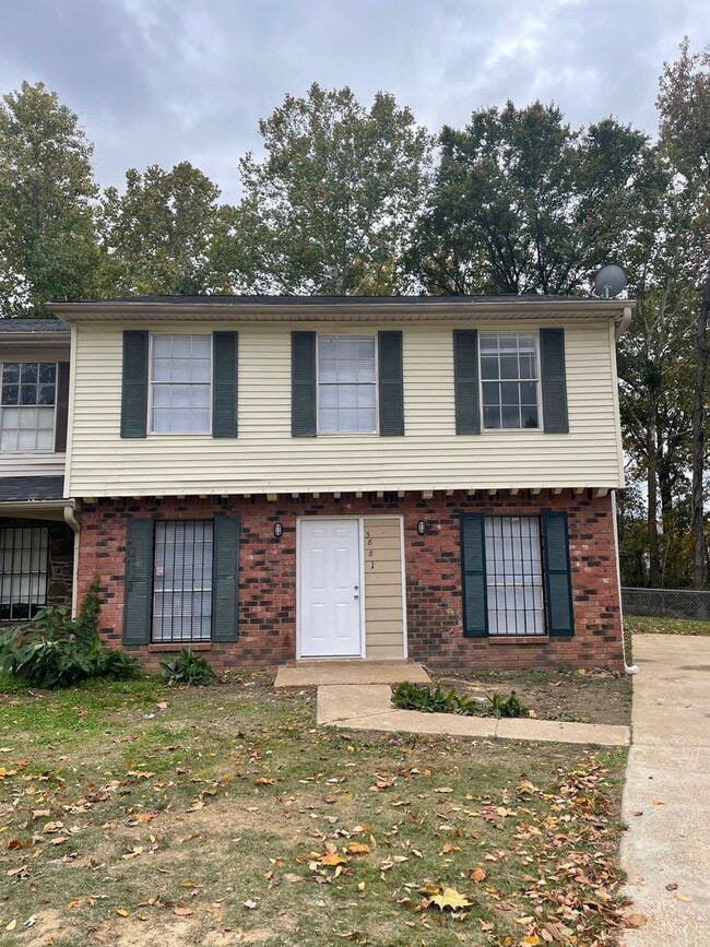 3881-3883 Jasmine Dr