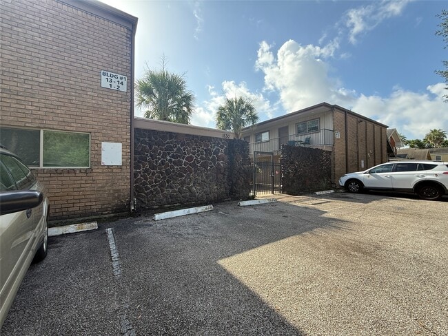 property at 1530 Heights Blvd