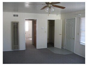 985 N 10th E St-Unit -987 in Mountain Home, ID - Building Photo - Building Photo