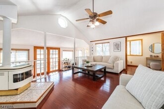 25 Lake Rd in Denville, NJ - Building Photo - Building Photo