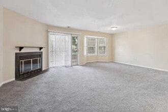 106 Lassen Ct in Princeton, NJ - Building Photo - Building Photo