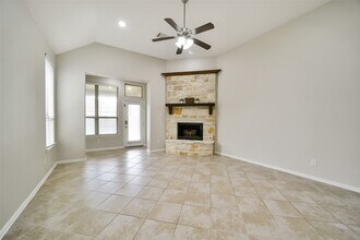 2718 Misty Laurel Ct in Katy, TX - Building Photo - Building Photo