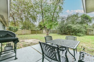 5650 Ludington Dr in Houston, TX - Building Photo - Building Photo