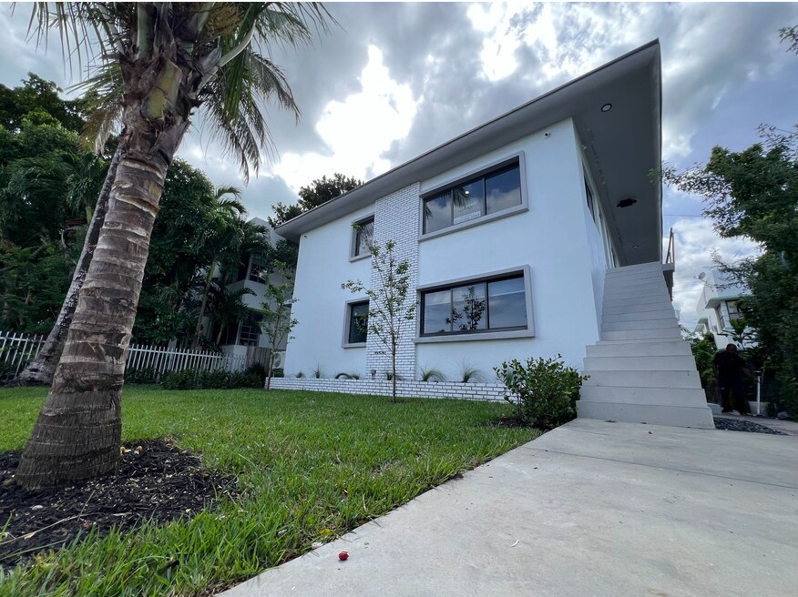 944 Jefferson Ave in Miami Beach, FL - Building Photo