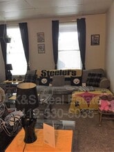 556 Middle Ave in Wilmerding, PA - Building Photo - Building Photo
