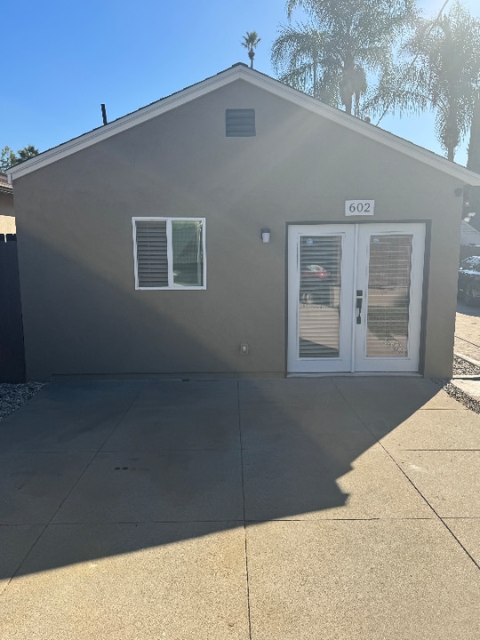 602 Figueroa Dr in Altadena, CA - Building Photo