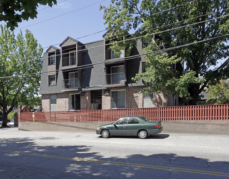 Wood Crest Apartments in Lowell, MA - Foto de edificio