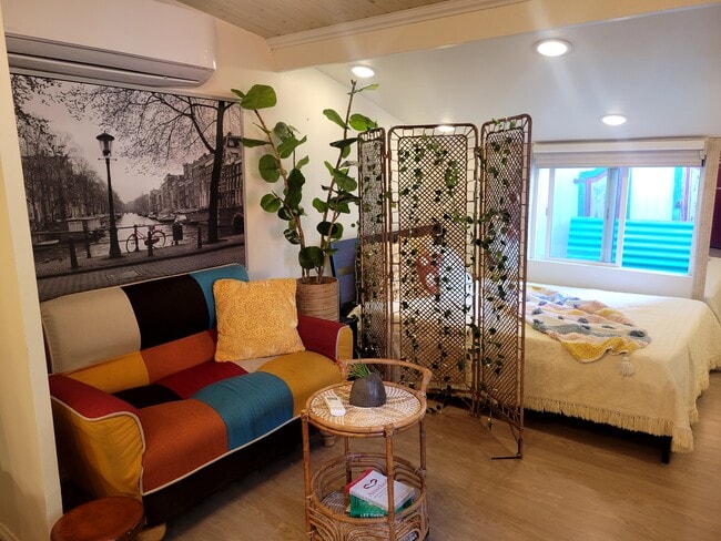 4195 Hamilton St, Unit 2