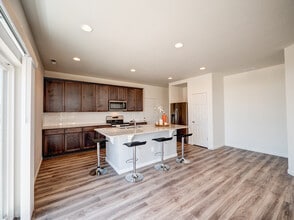 9278 Turlough Hts in Colorado Springs, CO - Foto de edificio - Building Photo